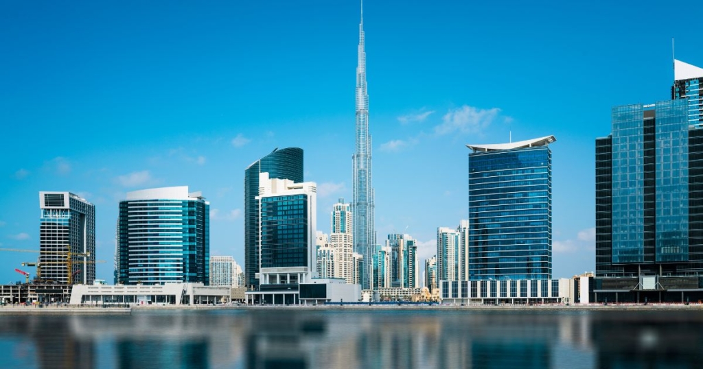 The Key to Unlocking Real Estate Opportunities in Dubai: Understanding Currency Services