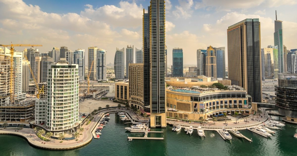 Dubai Marina 2024: Luxury Real Estate & Investment Opportunities Unveiled