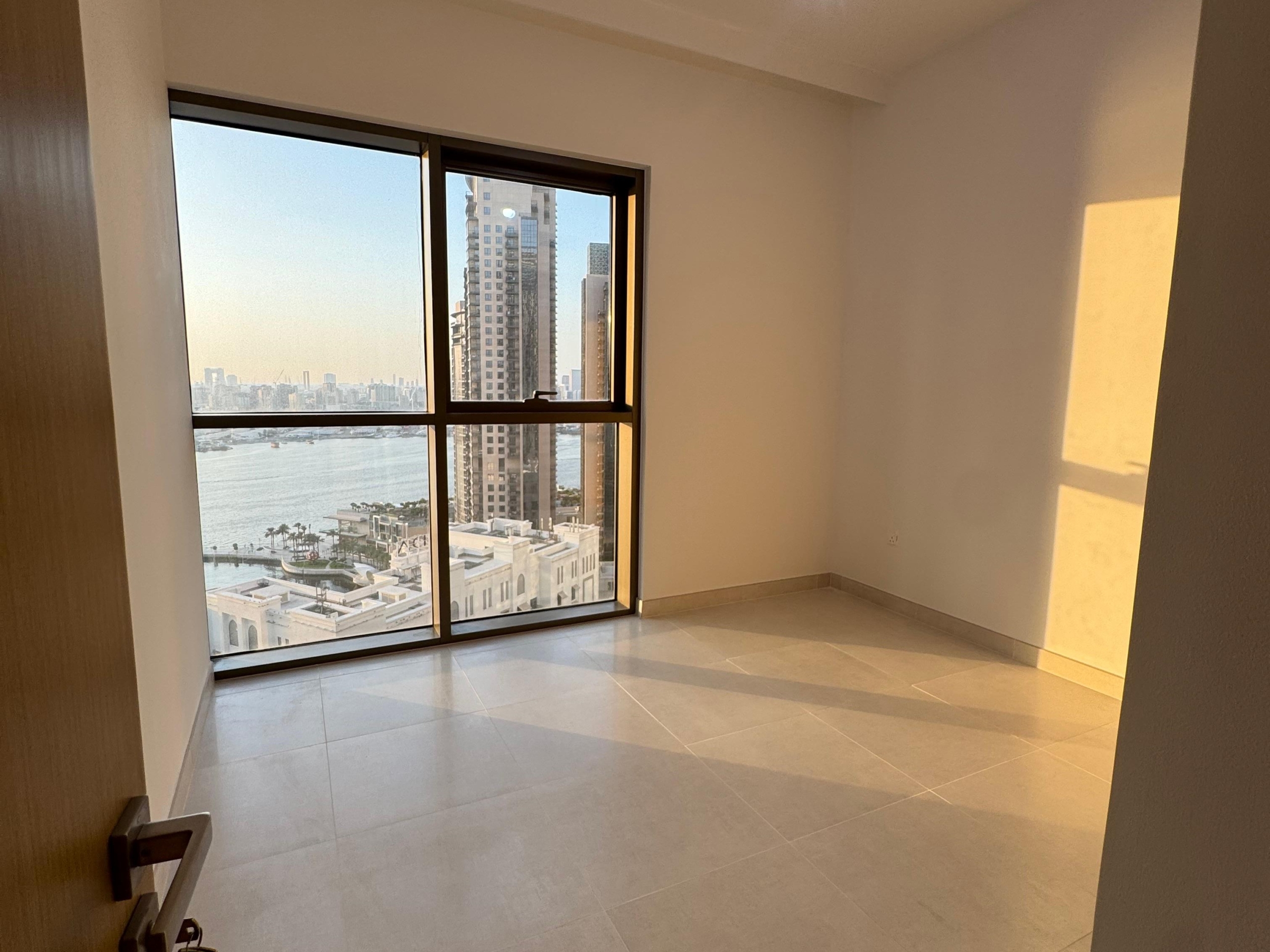 APARTMENT FOR RENT IN CREEKSIDE 18A, DUBAI CREEK HARBOUR 9