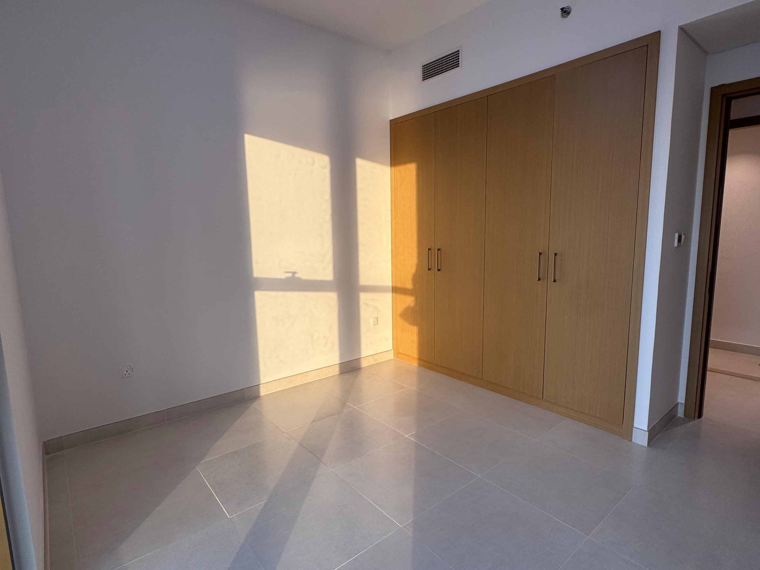 APARTMENT FOR RENT IN CREEKSIDE 18A, DUBAI CREEK HARBOUR 12